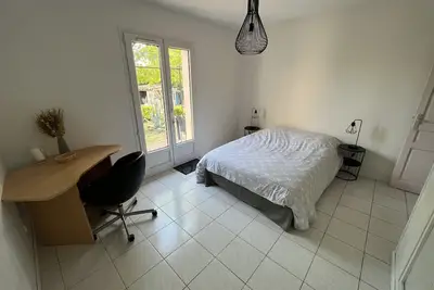 Image de Logement Indépendant Avec Jardin