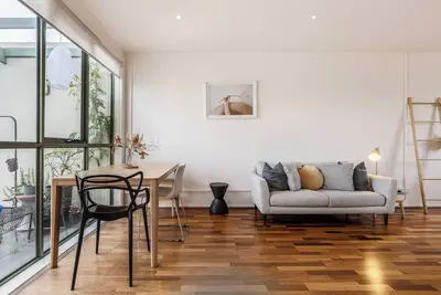 Image de The Sunroom Minimalist Chic moments from Chapel St