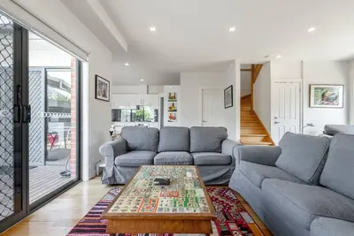 Image de Trendy and Spacious Brunswick Stay with Outdoor Deck