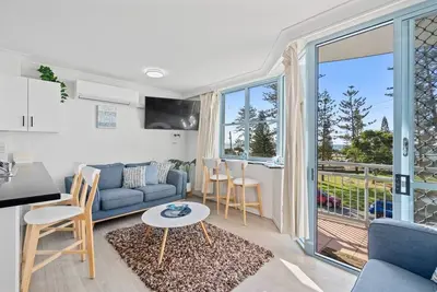 Image de Beachfront Bliss at Kirra Beach with Pool
