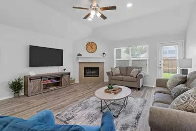 Image de Little Elm Frisco 3br Escape