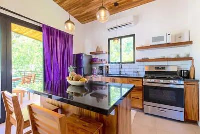 La Joya Amatista - Walk to Beach