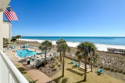 Image de Spacious Beachfront Condo | Pools, Hot Tub & Tennis | My Beach Getaways