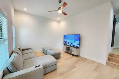 Image de Downtown Stay in East Austin @ 12th Street