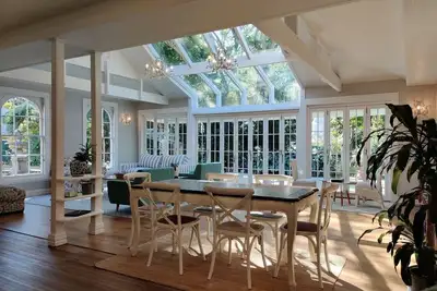 Image de WinterGreen Manor, Glass Pavilion - stylish and charming minutes from Maleny