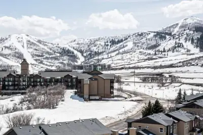 Image de Amazing views of Deer Valley and Jordanelle Reservoir 6 Bd 4ba 2car garage