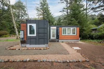 Image de #126 The Tea House - Modern container house