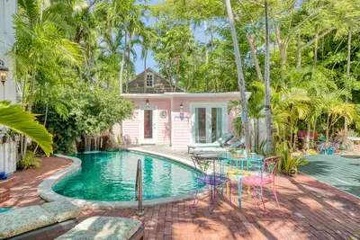 Image de Tennessee Williams by AvantStay | Funky Design + Pool