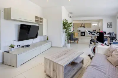 Image de Lovely penthouse with private Bbq & Wifi in Gzira