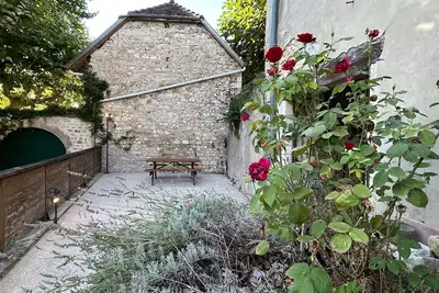 Image de Domaine Cysaril - Gites 4 étoiles Au Pied Du Grand Colombier avec bain nordique
