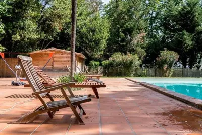 Image de Petite maison \"Domaine Mas\" avec piscine extérieure