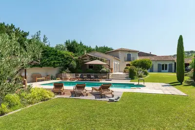 Image de Belle Villa avec piscine. Saint-Rémy de Provence - 12 couchages