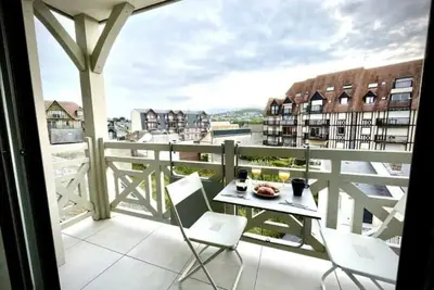 Image de 3 Pièces, Standing, Centre, 2 Sdb, 2 Wc, Balcon, Parking, Ménage et draps inclus