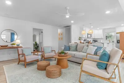 Image de The Swell Luxury 4 Bdrm Home Two Blks From Beach Renovated 2023