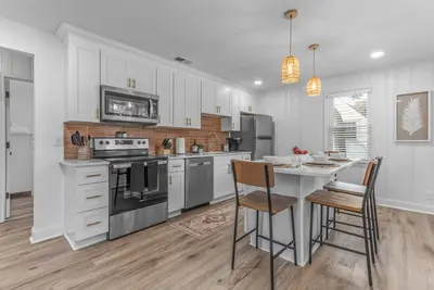 Image de The Ripple Renovated 2023 2bd Luxury House 2 blocks from beach