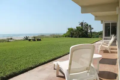Image de Direct Oceanfront Beach Villa - Unit #1
