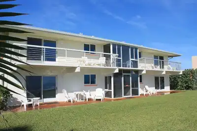 Image de First floor beach condo
