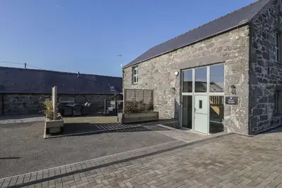 Image de The Barn By Lyons, pet friendly, with pool in Tal-Y-Bont