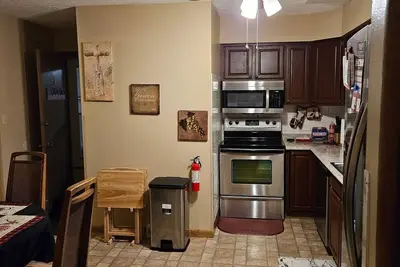 Image de Perfectly Priced and Centrally located Nw Akron home w\/ Free Wi-Fi & Netflix