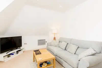 Pass the Keys | Modern 2 Bed in Leamington Spa
