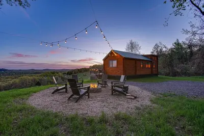 Image de Panoramic Paradise | Amazing Views, Hot Tub, Cozy Cabin Getaway