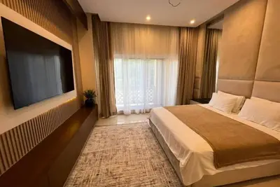 Image de 1 Bedroom Apartment with Golf Course Views