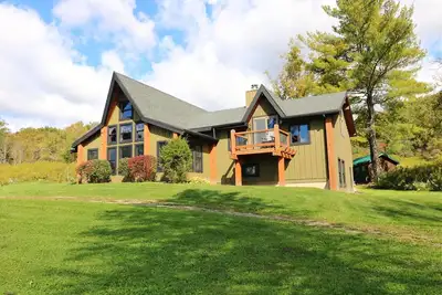 Image de Cozy Timber Frame Home! 5 minutes to Holiday Valley and downtown Ellicottville!