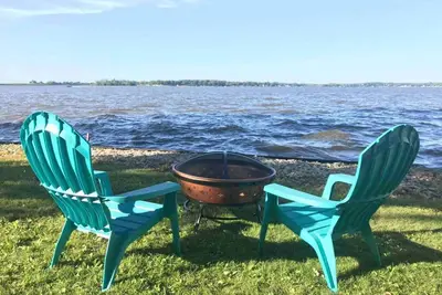 Image de Fox Lake \"Funcation\" ★ 3 King Beds ★ Chain O Lakes