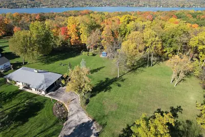 Image de Sunny Lake Geneva Ranch Retreat on 5 acres