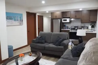 Image de Cozy and Modern Suite Near Airport\n