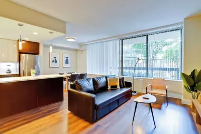 Image de Comfortable Stay Near Reagan Airport & Dc