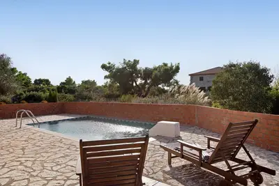 Image de Villa 'Mary Helen' avec piscine privée, terrasse privée et jardin partagé