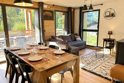 Image de Appartement neuf aux Gets, proche remontées mécaniques, terrasse sud, 6 couchages, garage, WiFi