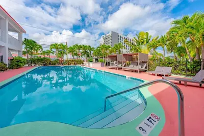 Image de 2202 · 3 Min Walk -> Beach / Heated Pool / Free Parking