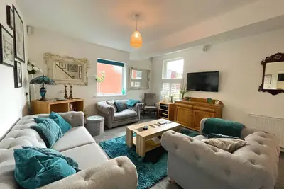 Lovely Comfortable 3br Property
