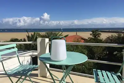Maison Avec Superbe vue et Accès Direct à la Plage