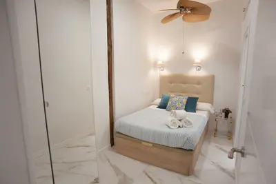 Image de Cozy & comfy, great for couples (A/C Fast Wi-Fi)