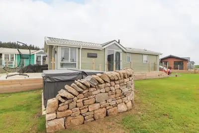 No. 7 Skiddaw View, pet friendly, country holiday cottage in Aspatria
