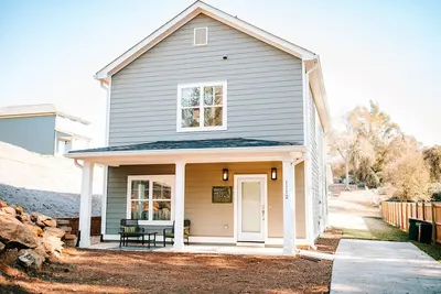Image de Bright Artist's Cottage-Mins to Dt, Campus, Stadium