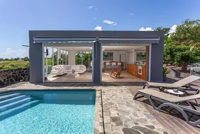 Image de Homerez - Villa élégante à Sainte-Rose avec piscine privée
