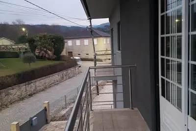 Image de Homerez - Maison avec cheminée et vues sur la montagne à Montão