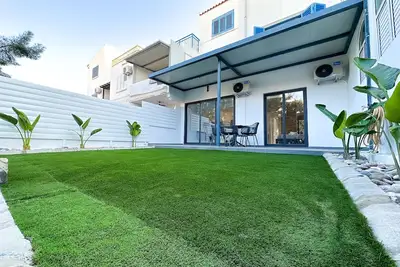 Image de Luxury Apartment with Spacious Garden - Newly Refurbished