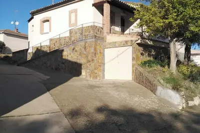 Image de Homerez - Maison chaleureuse Ă Geria avec terrasse