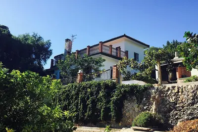 Image de Homerez - Maison spacieuse à Tortosa avec piscine privée