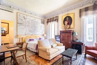 Image de Spain at the Casa de Madrid - 2 balconies and joyous high ceilings.