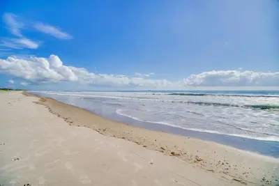 Image de Pool, Hot Tub & Beach Access: Cocoa Beach Home!