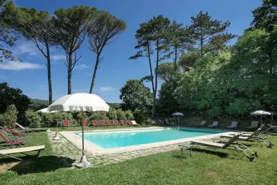 Image de Villa 'Castello Di Magrano' avec piscine privée, terrasse privée et Wi-Fi