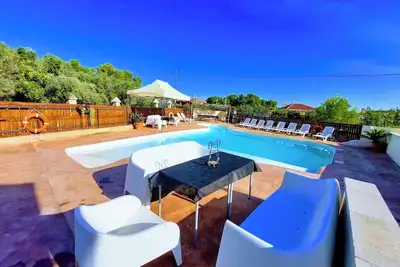 Image de Homerez - Villa de charme à Godelleta avec piscine privée