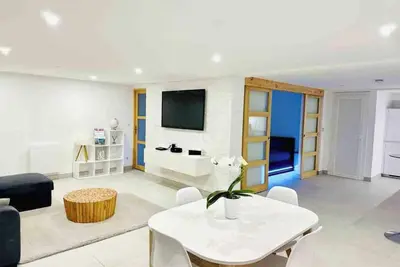 Image de Homerez - Appartement au bord du lac à Excenevex