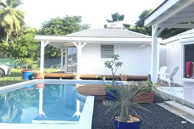 Image de Homerez - \"Villa pittoresque au Moule avec piscine privée\"